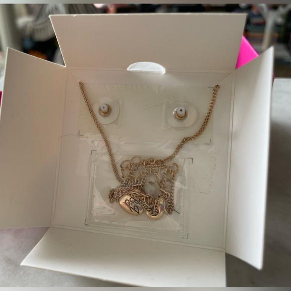 NWT- Betsey Johnson Teacher Jewelry Set. Perfect for the new school year! - Picture 7 of 7